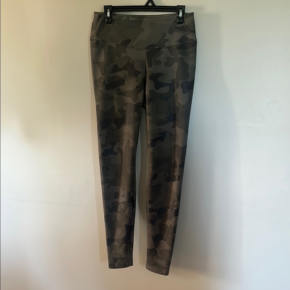 WHBM Runway Leggings